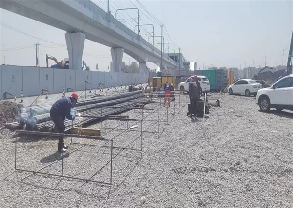 临河街沿线管廊双廊支护工程，大功率长螺旋800径桩施工，8000米